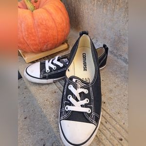 Ladies size 6 Converse ballet flats